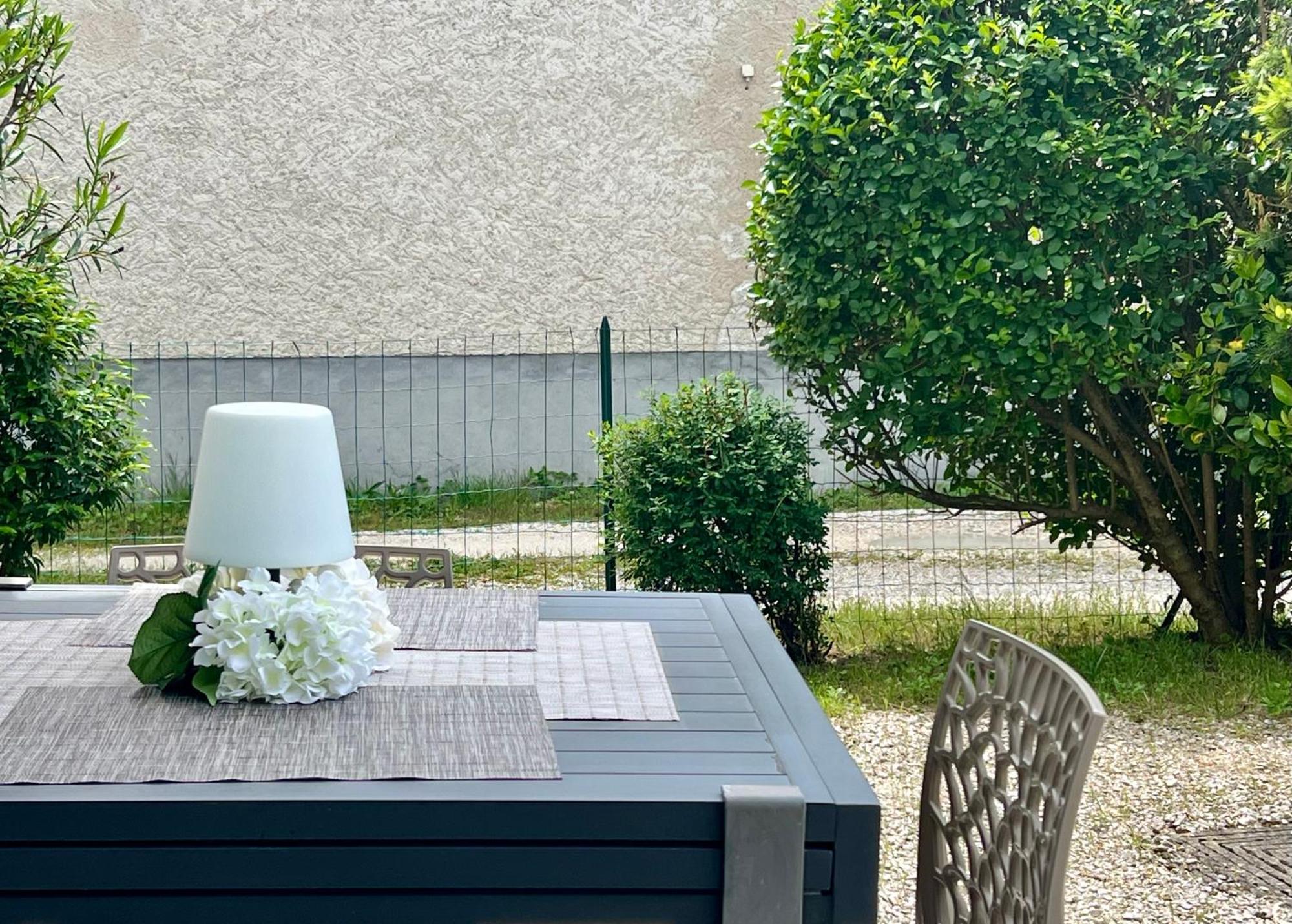 Chambre Au Calme L Jardin I Tram L Grenoble Nord St Egreve Сент-Эгрев Экстерьер фото